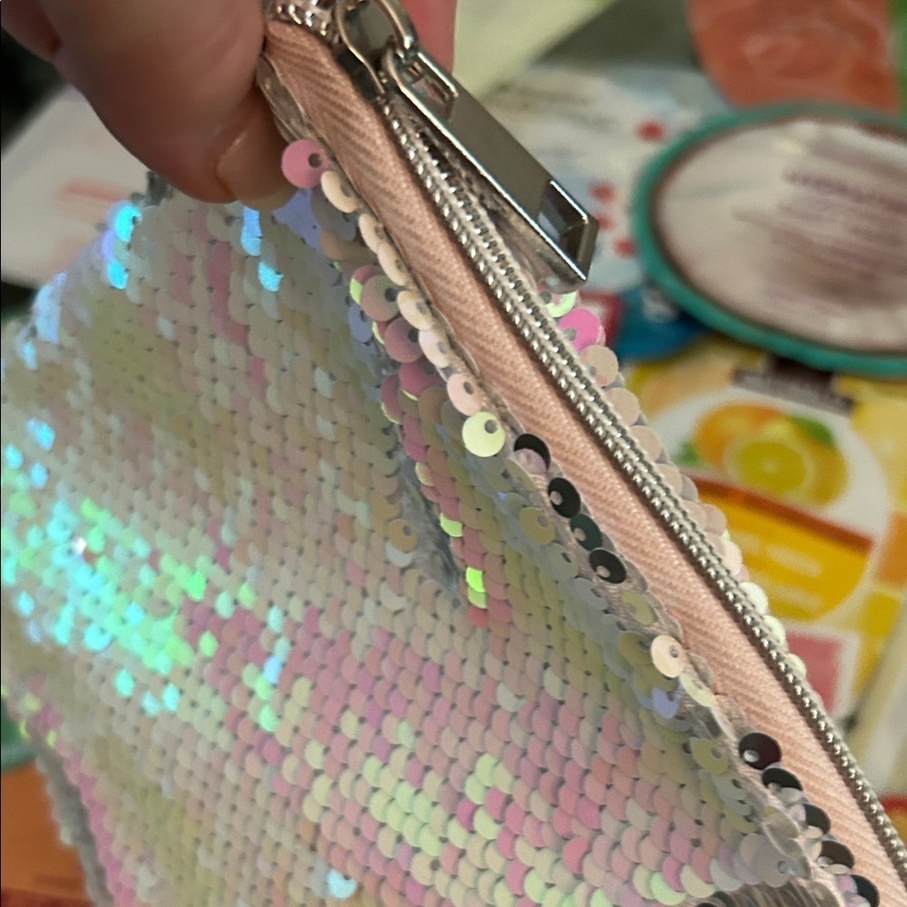 New 12 Hydrating Sheet Masks in a stunning sequined zip makeup bag. - Picture 5 of 5